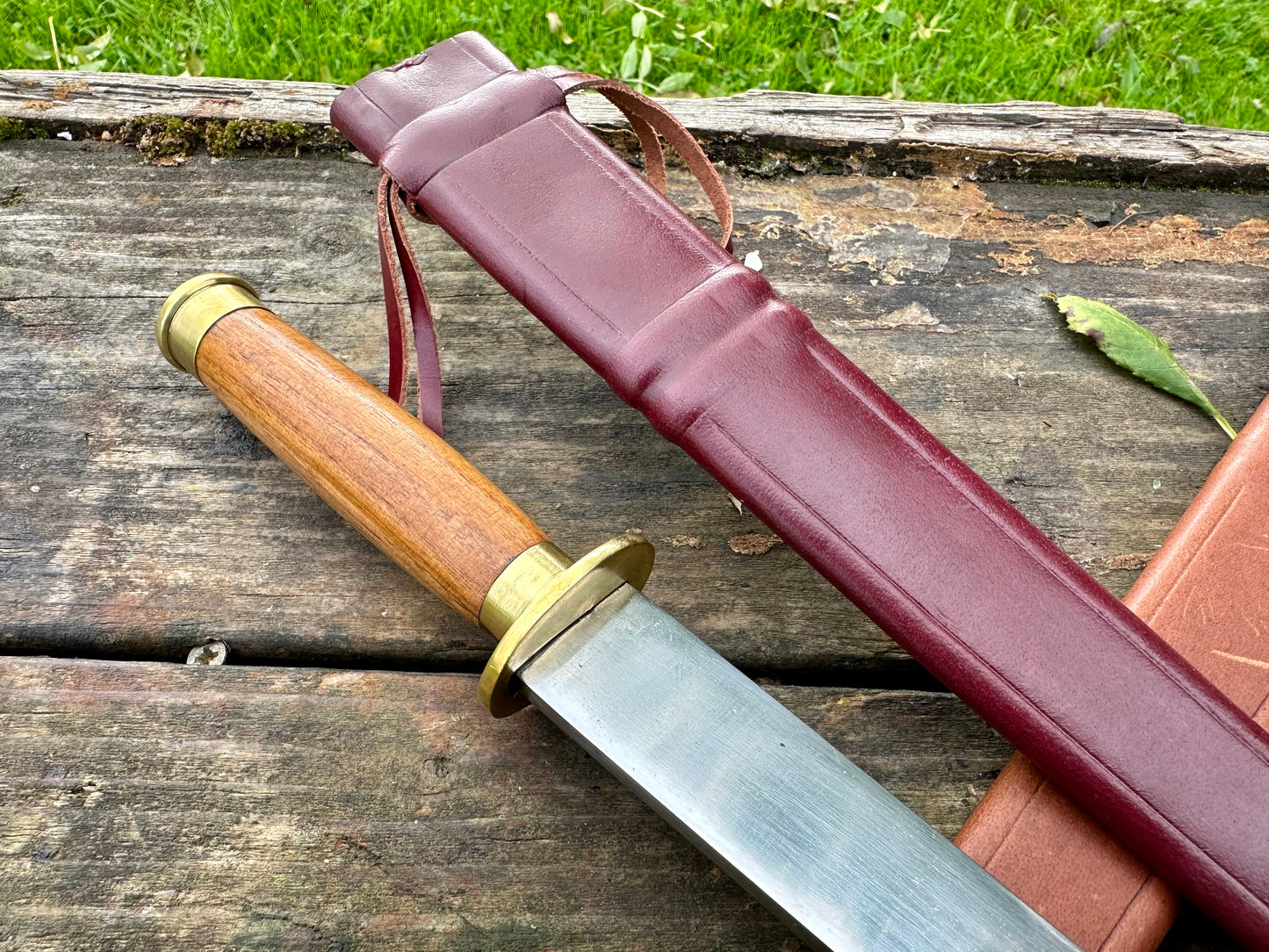 Tod Cutler Irish Scian with red and brown scabbards