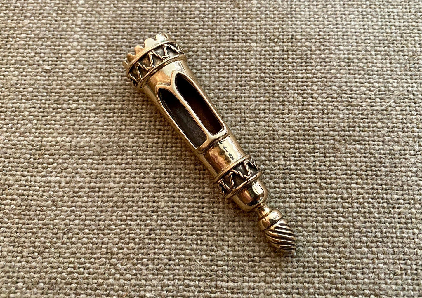 chape scabbard fitting bronze sword medieval reenactment reproduction dagger