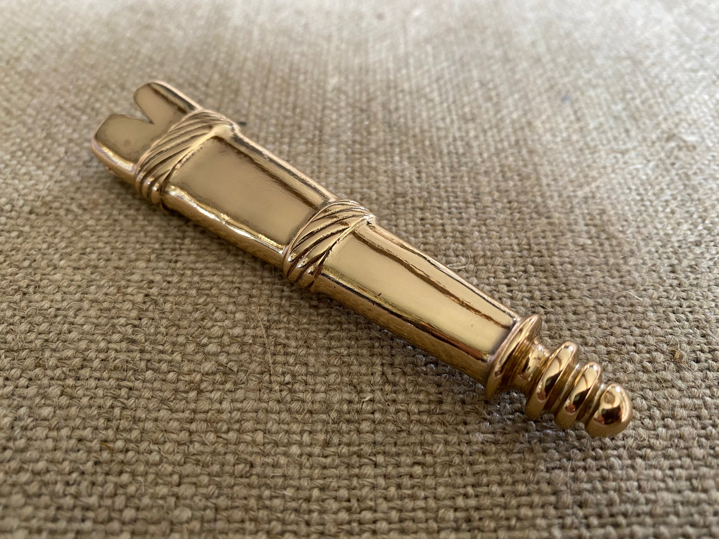 chape scabbard fitting bronze sword medieval reenactment reproduction dagger