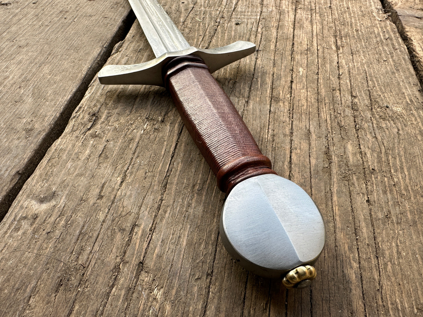 
                  
                    Quillon Dagger Battlefield Blunt
                  
                