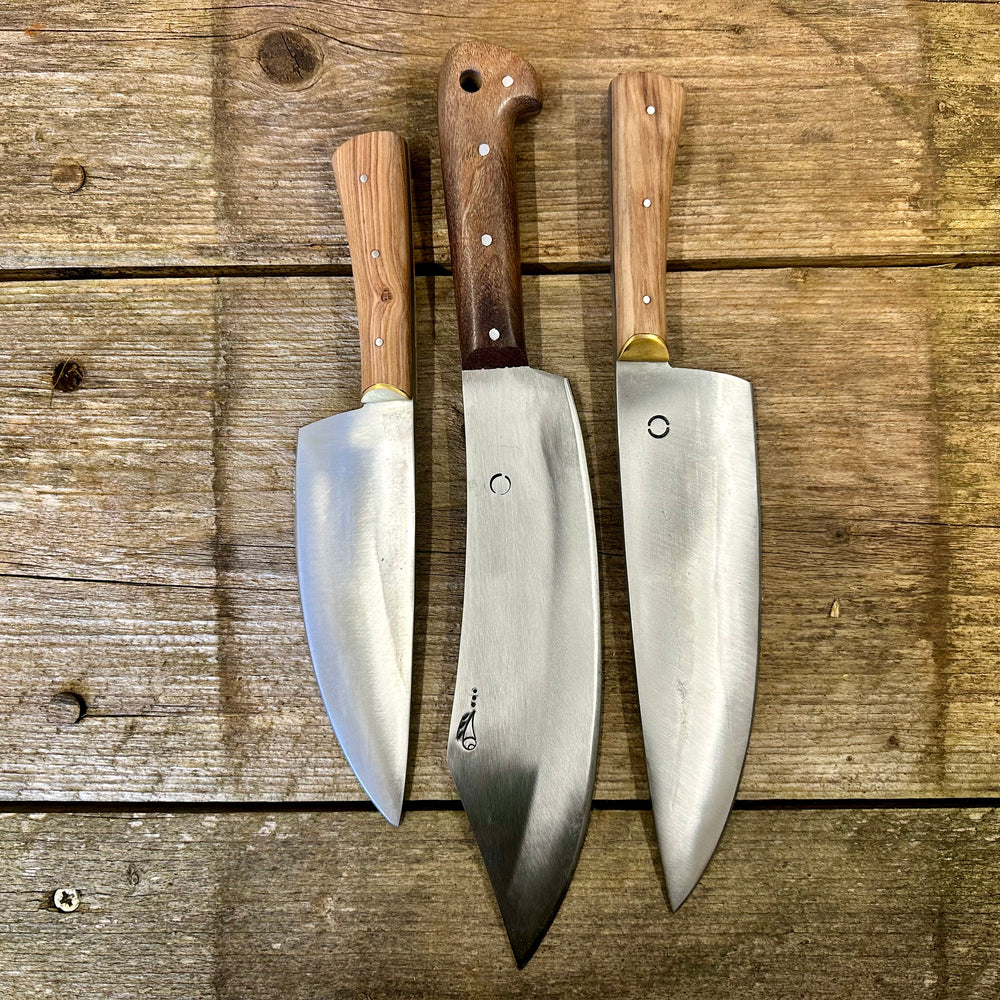 
                  
                    Large cooks set and curved cleaver bundle
                  
                