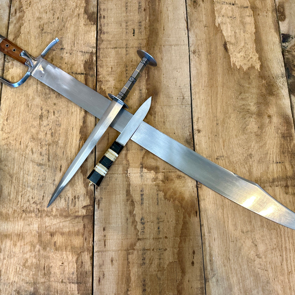 
                  
                    Grosses Messer Medieval Sword Bundle with FREE sword bag
                  
                