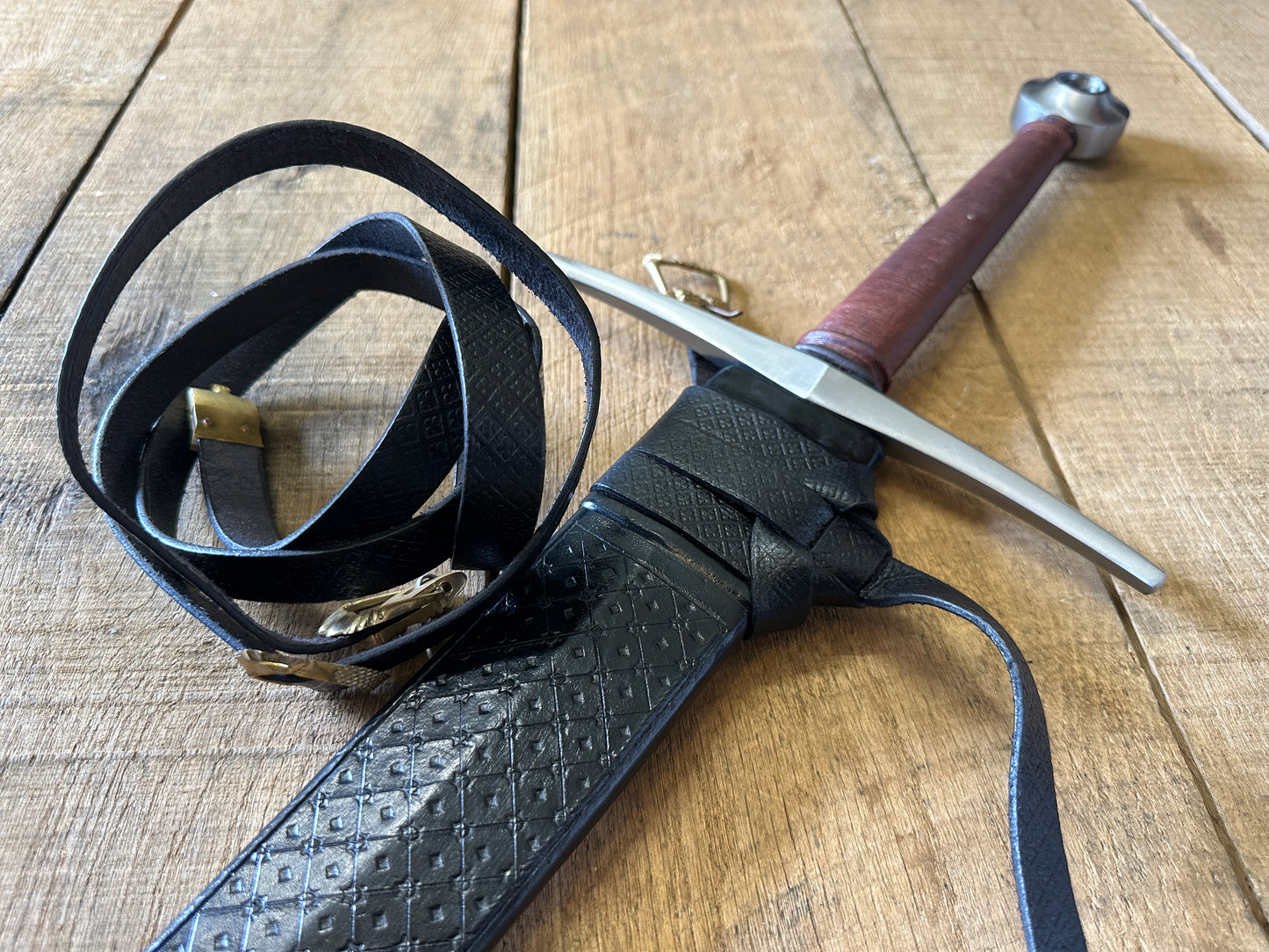 
                  
                    1400 Longsword
                  
                