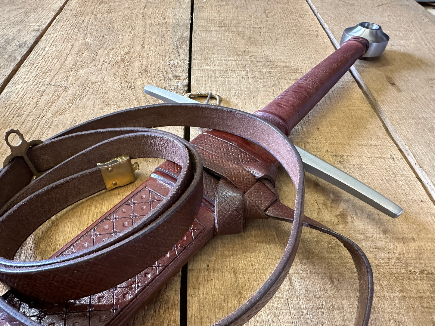 
                  
                    1400 Longsword
                  
                