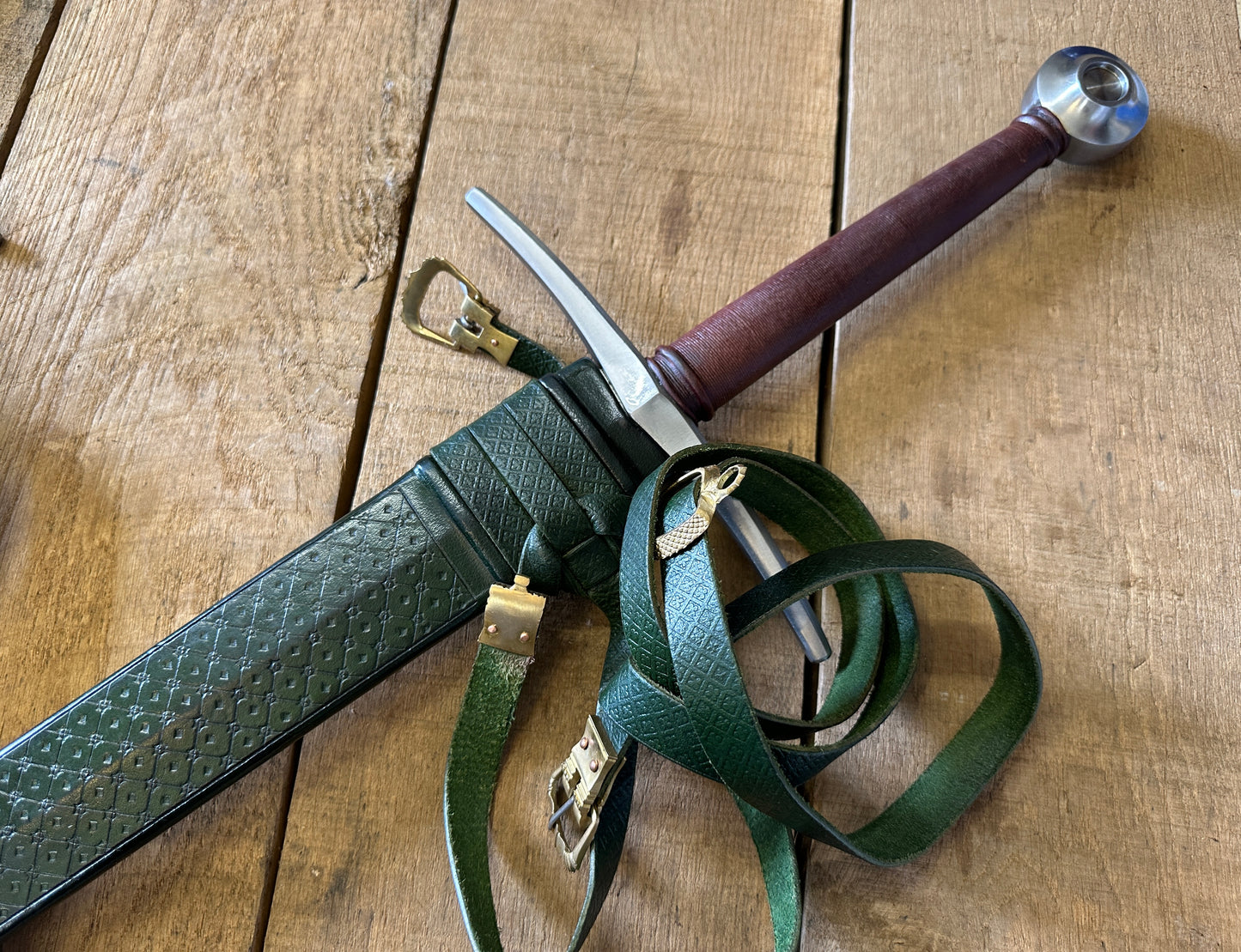 
                  
                    1400 Longsword
                  
                