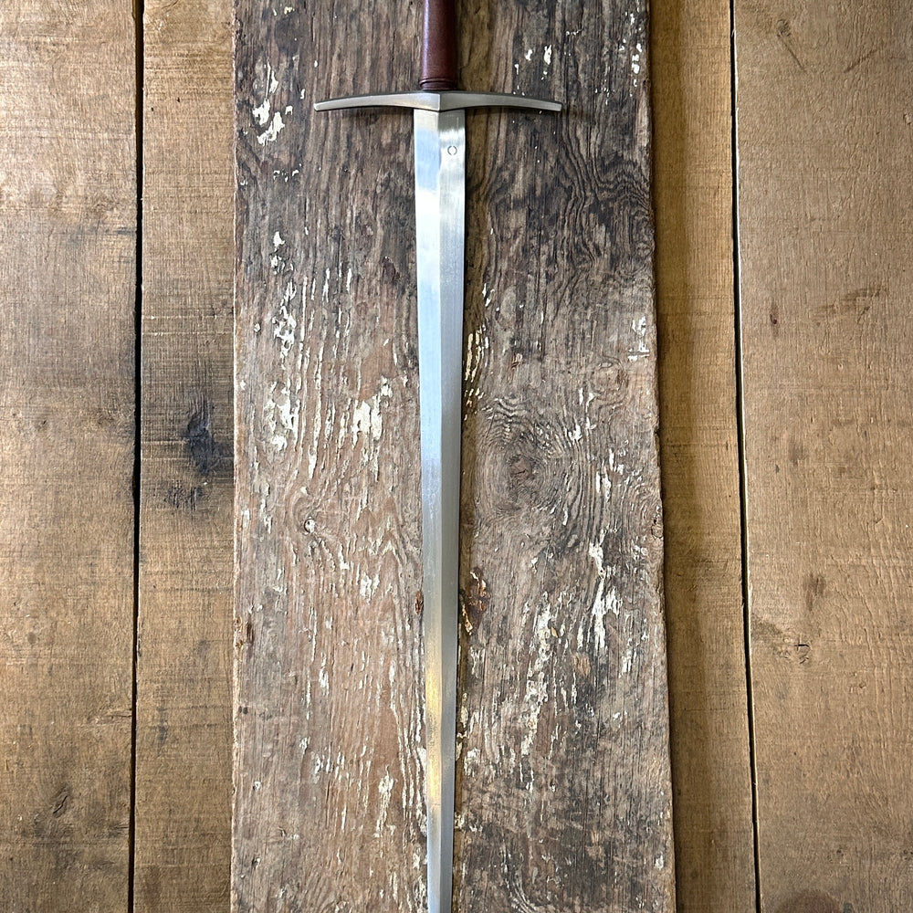 
                  
                    1400 Longsword
                  
                