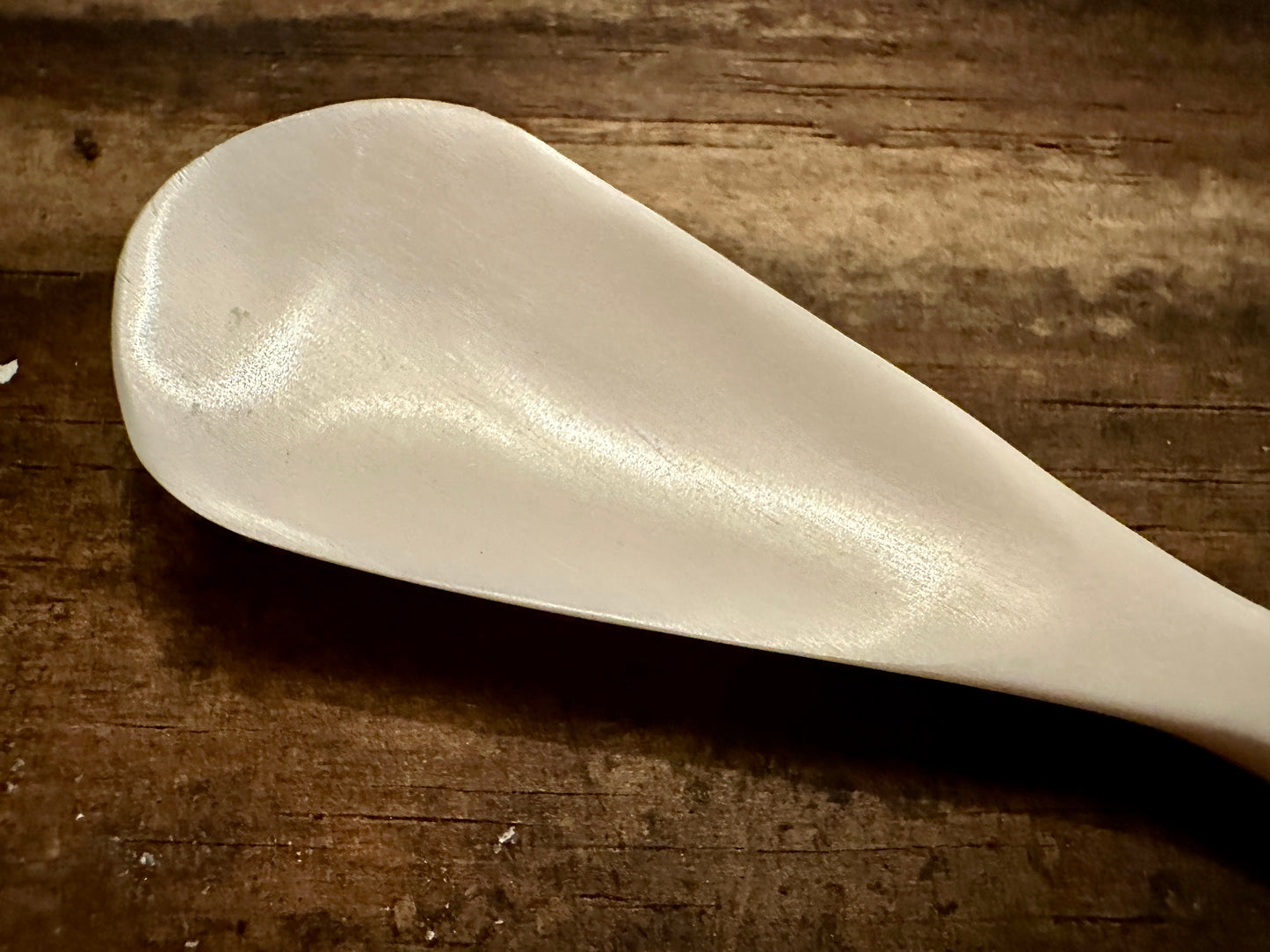 
                  
                    Pointed bone spoon
                  
                