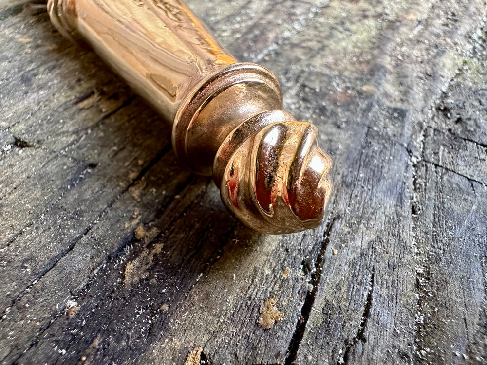 
                  
                    Tod Cutler sword chape 13 in bronze 
                  
                