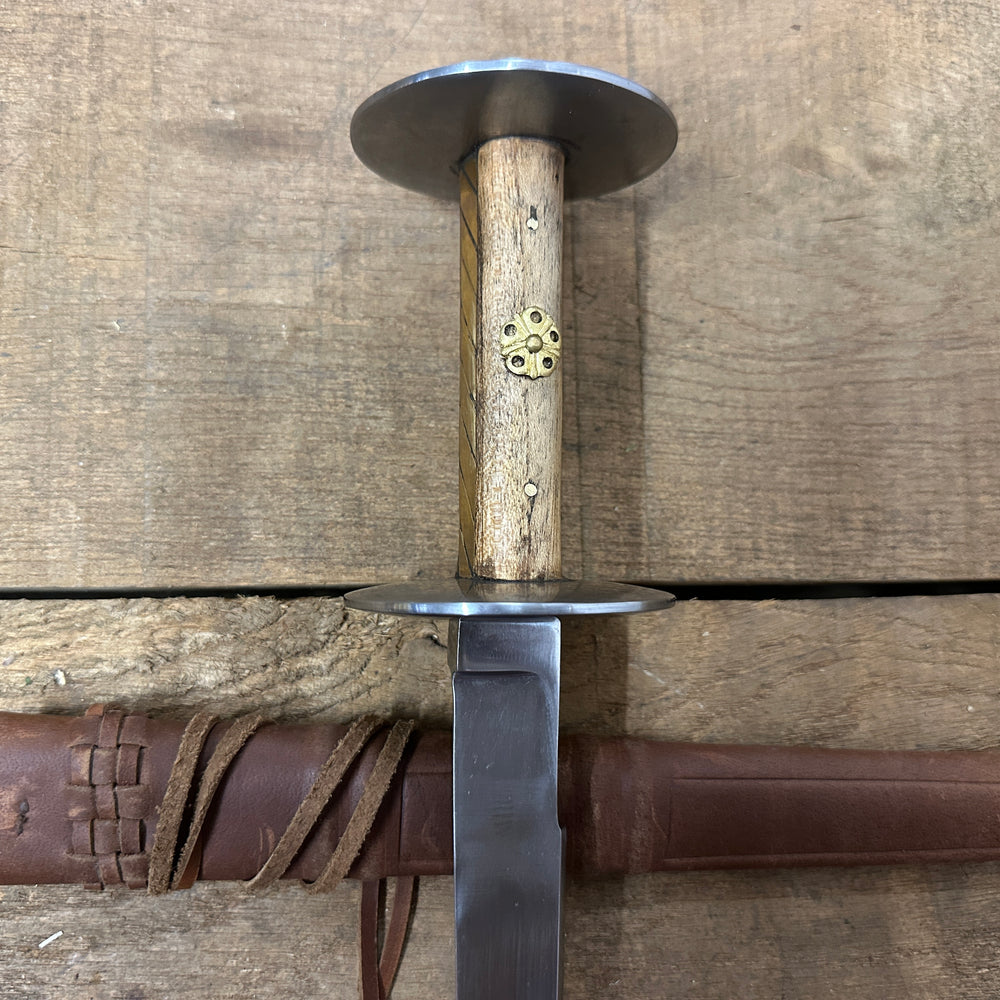 
                  
                    Wallace Rondel with brown scabbard
                  
                