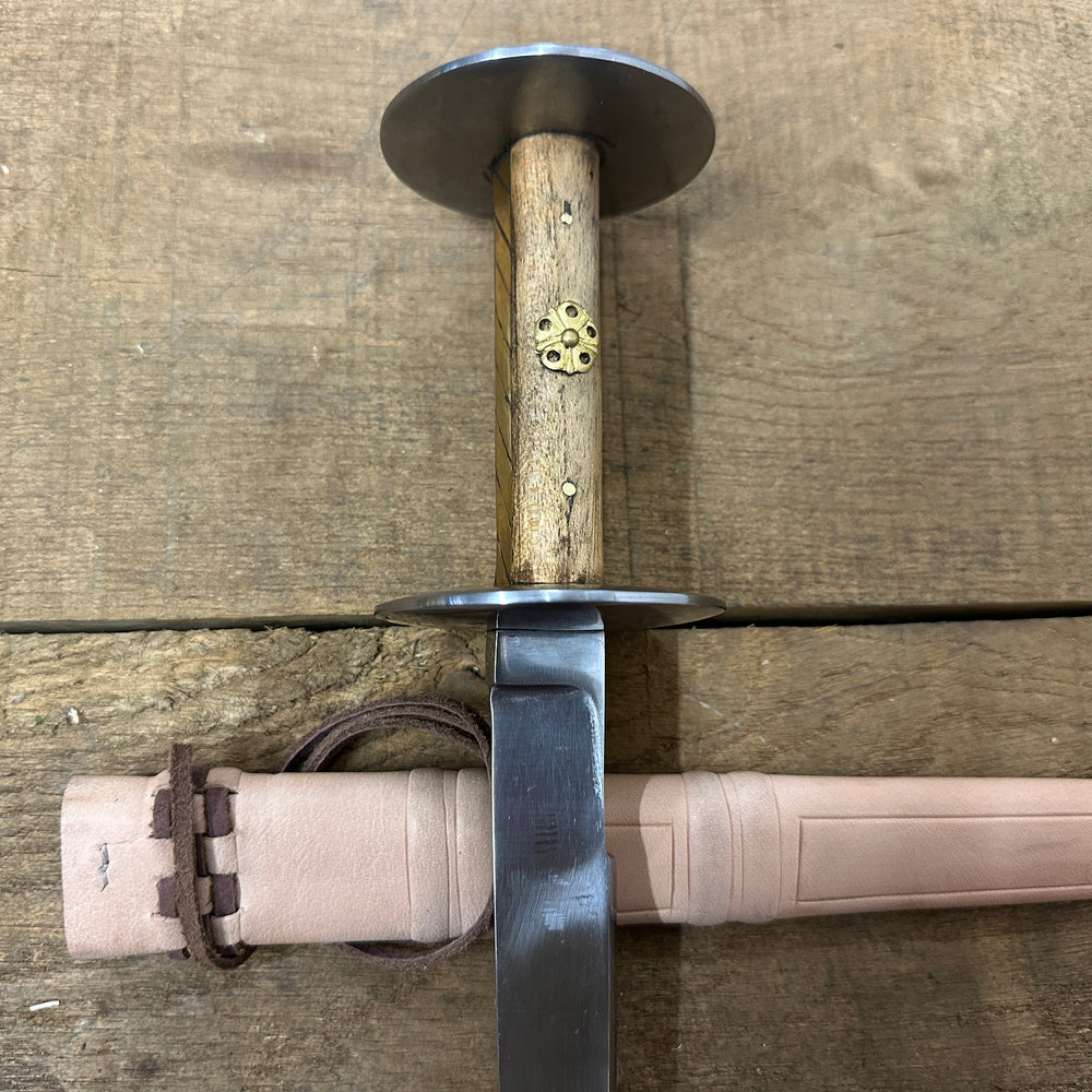 
                  
                    Wallace Rondel with natural scabbard
                  
                