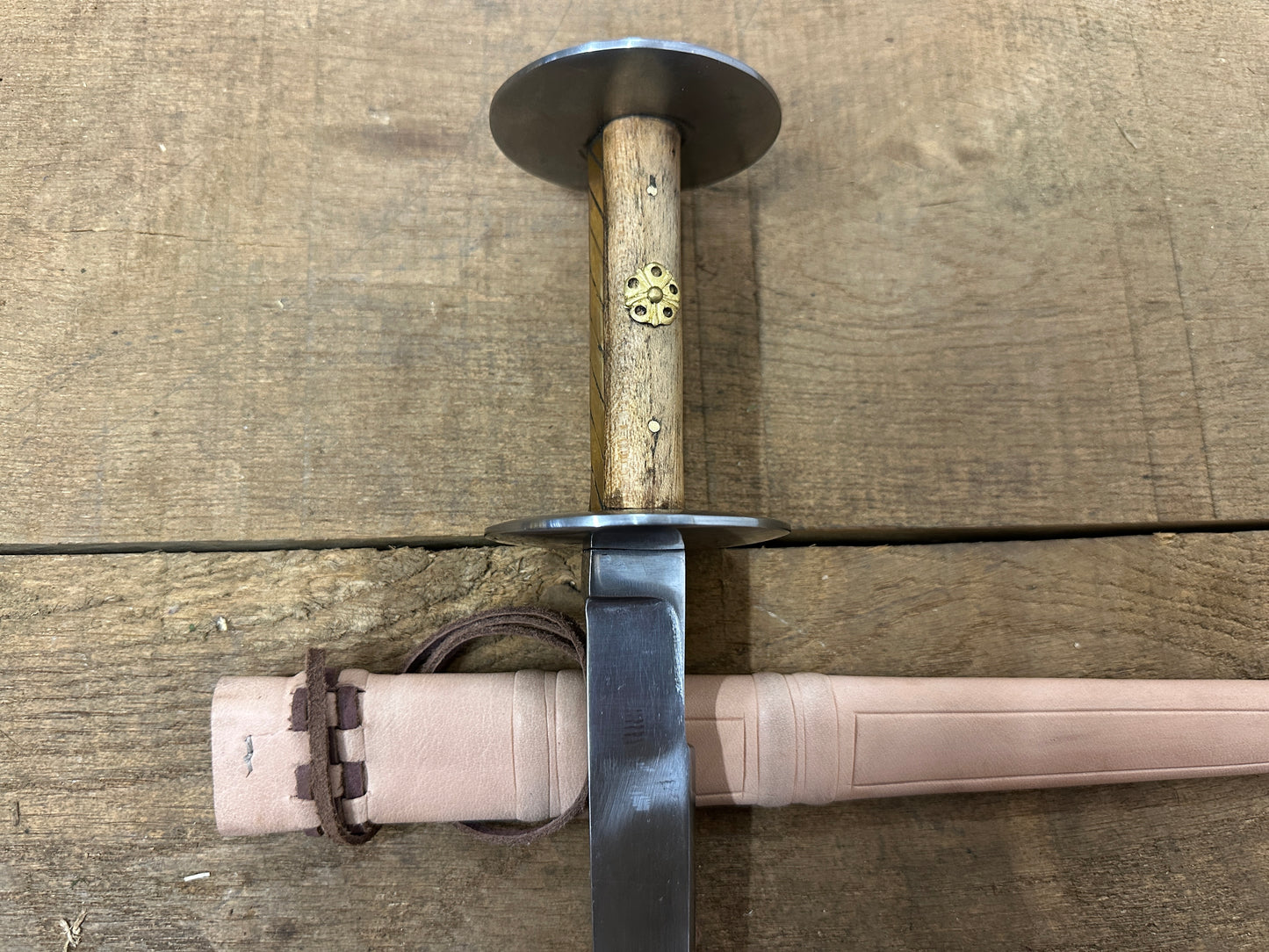
                  
                    Wallace Rondel with natural scabbard
                  
                