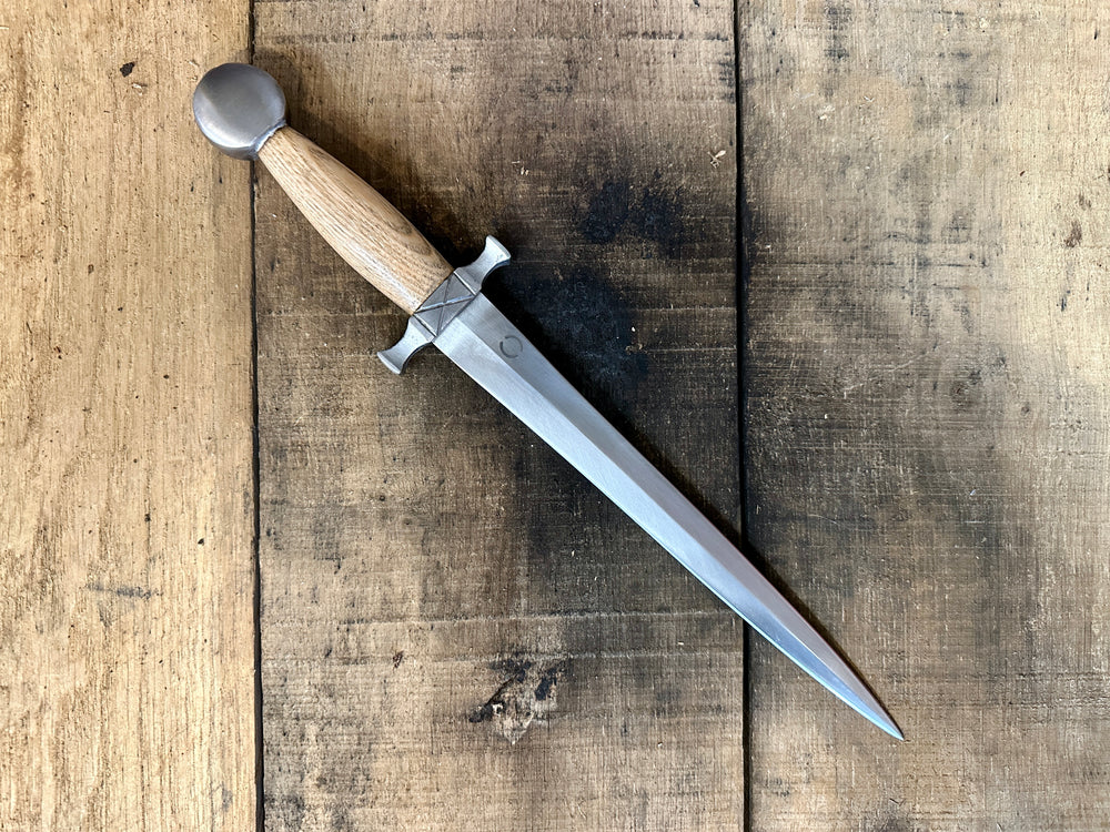 12thC Century Quillon Dagger – Tod Cutler