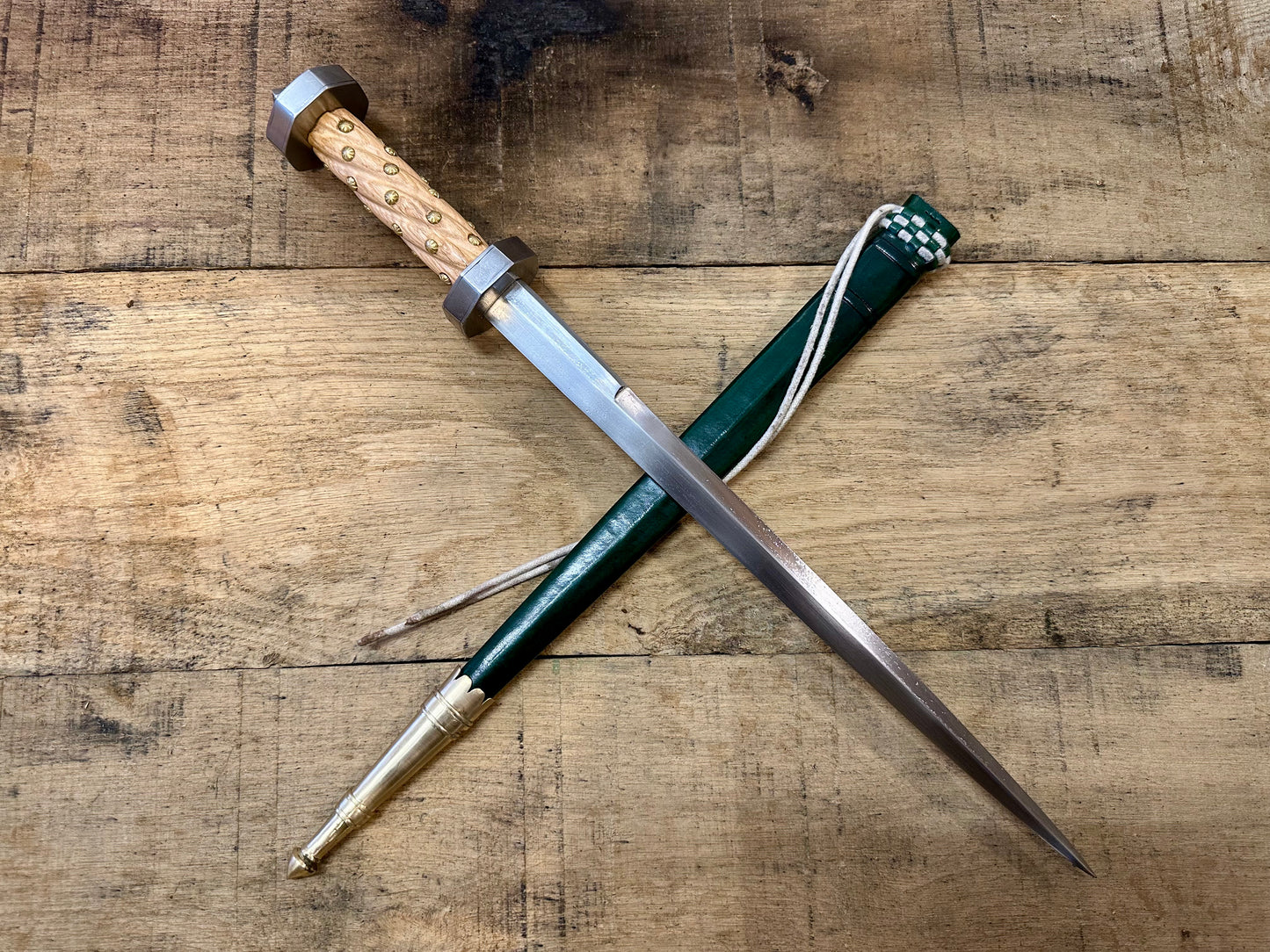 
                  
                    TC114 Armouries Rondel with a green scabbard
                  
                