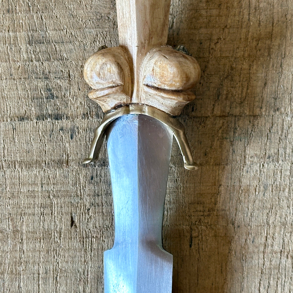 
                  
                    Simple Rothenburg Bollock Dagger. Close up of bollocks. 
                  
                