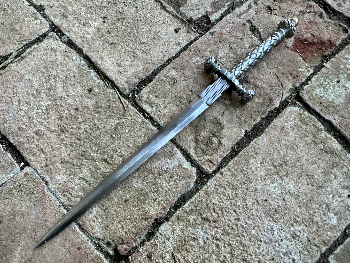 
                  
                    Stibbert dagger 
                  
                