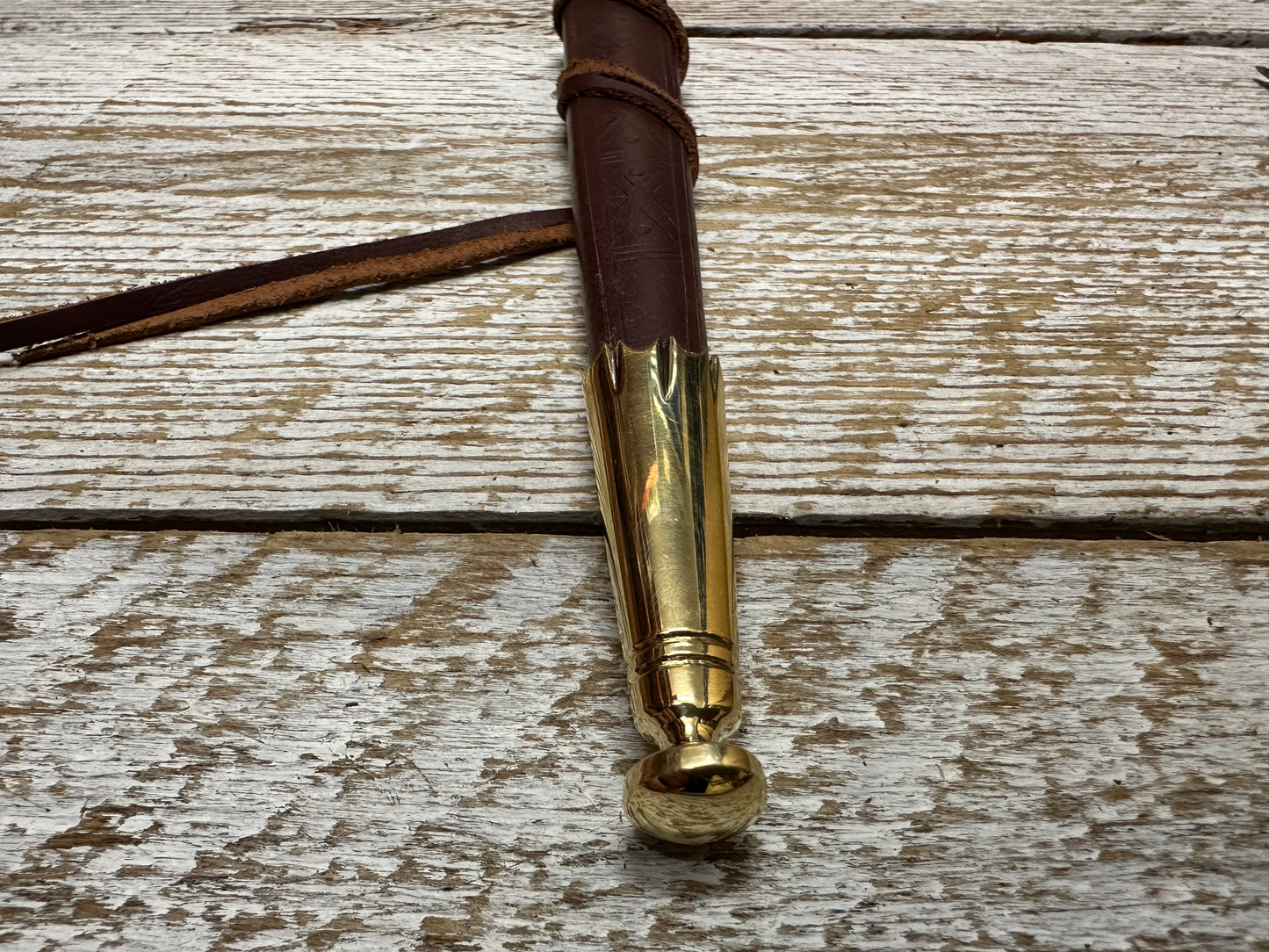 
                  
                    Dudgeon Dagger close up of chape
                  
                