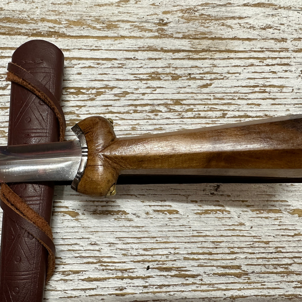 
                  
                    Dudgeon Dagger with red scabbard 
                  
                