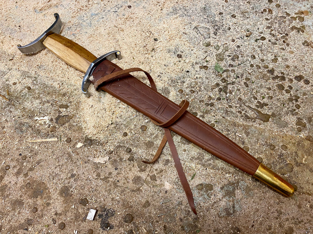 
                  
                    Tod Cutler Antenna Dagger in brown scabbard
                  
                