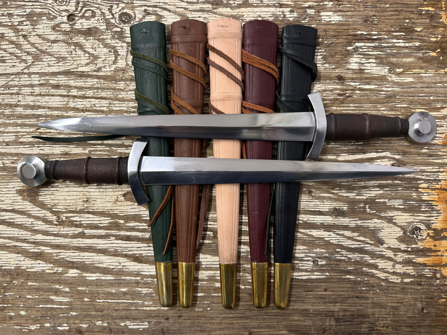 14thC Quillon Dagger on green, brown, natural, red and black scabbards