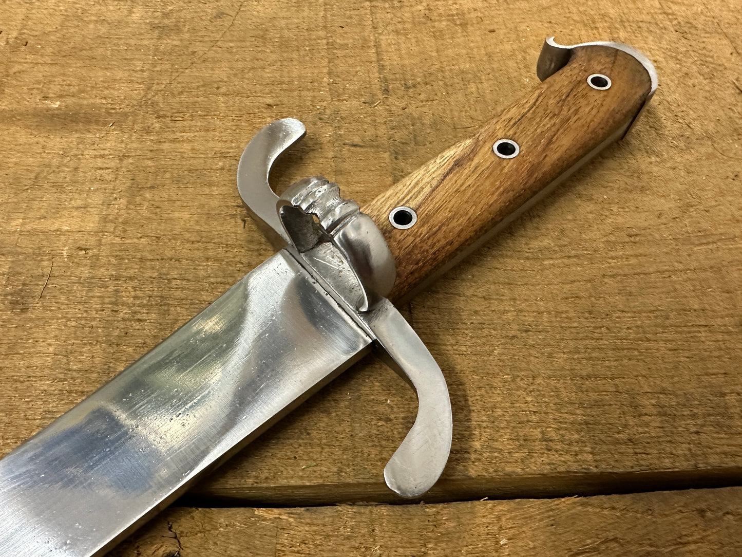 
                  
                    Close up of Messer cross guard

                  
                