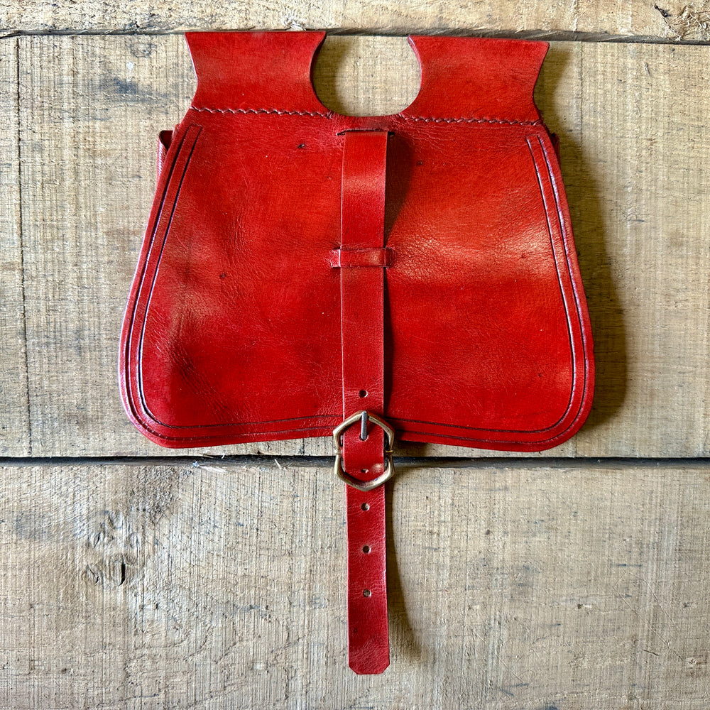 
                  
                    Simple Bollock Pouch 14th-16thC red
                  
                