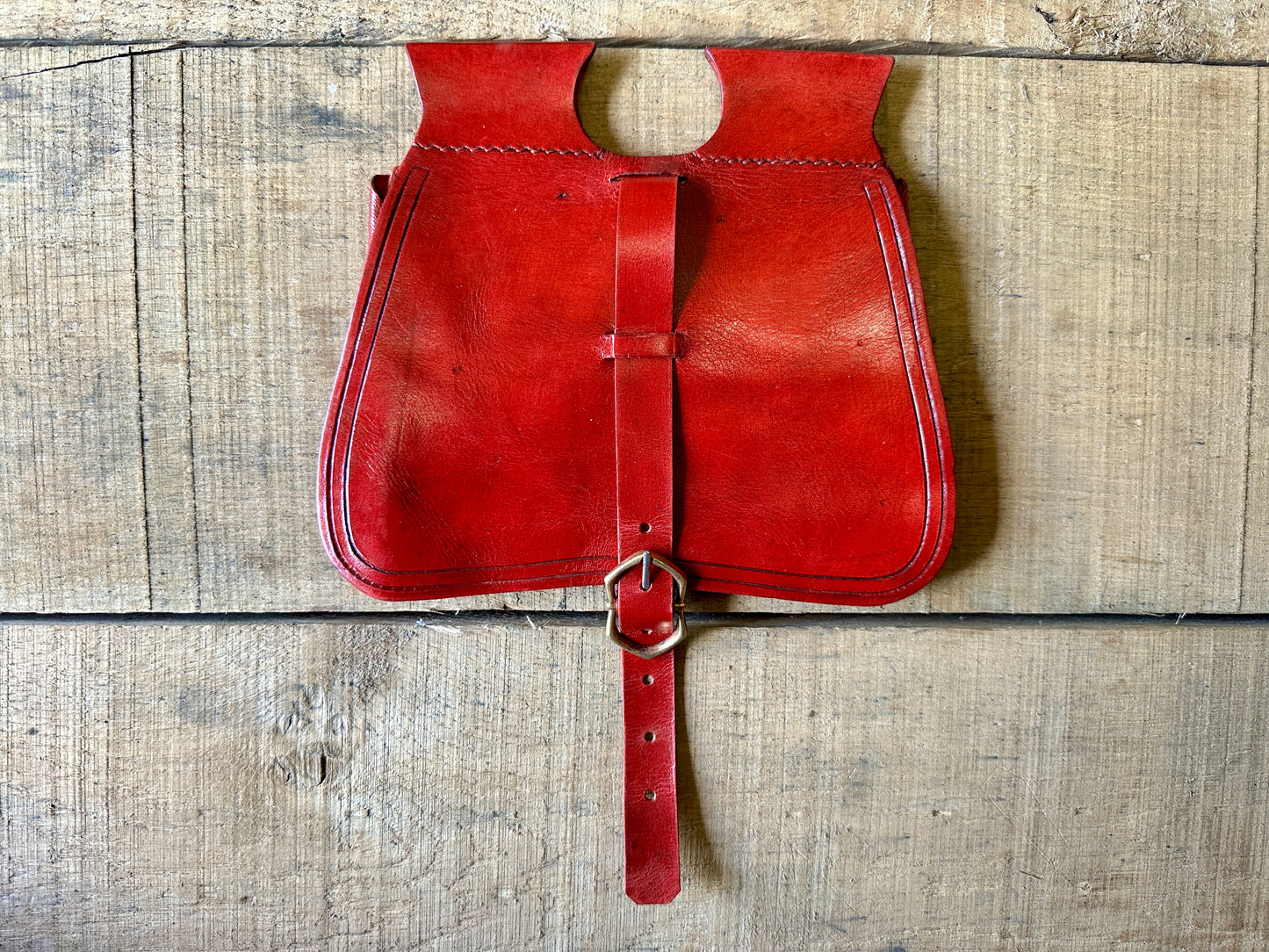 
                  
                    Simple Bollock Pouch 14th-16thC red
                  
                