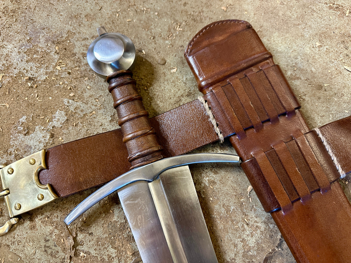 
                  
                    Medieval Arming Sword Type XIV 1270-1350
                  
                