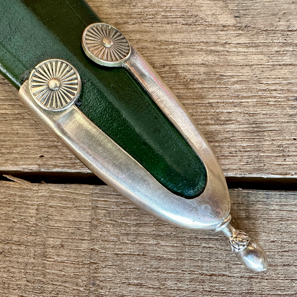 
                  
                    Type 13 Arming Sword - close up of chape
                  
                