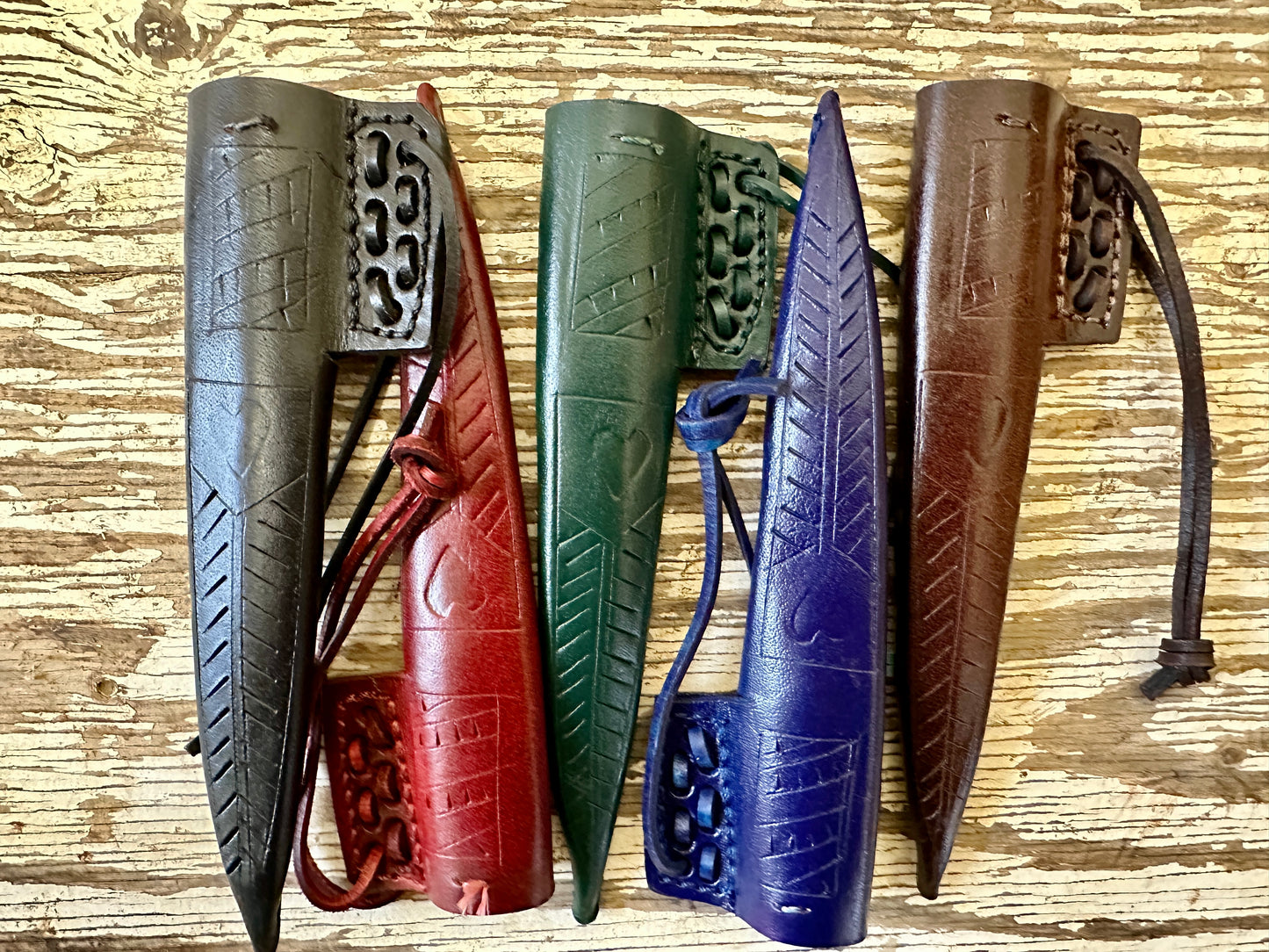 
                  
                    Choice of sheath colours for the Lovers Bundle #2. Black, red, green, blue and brown
                  
                