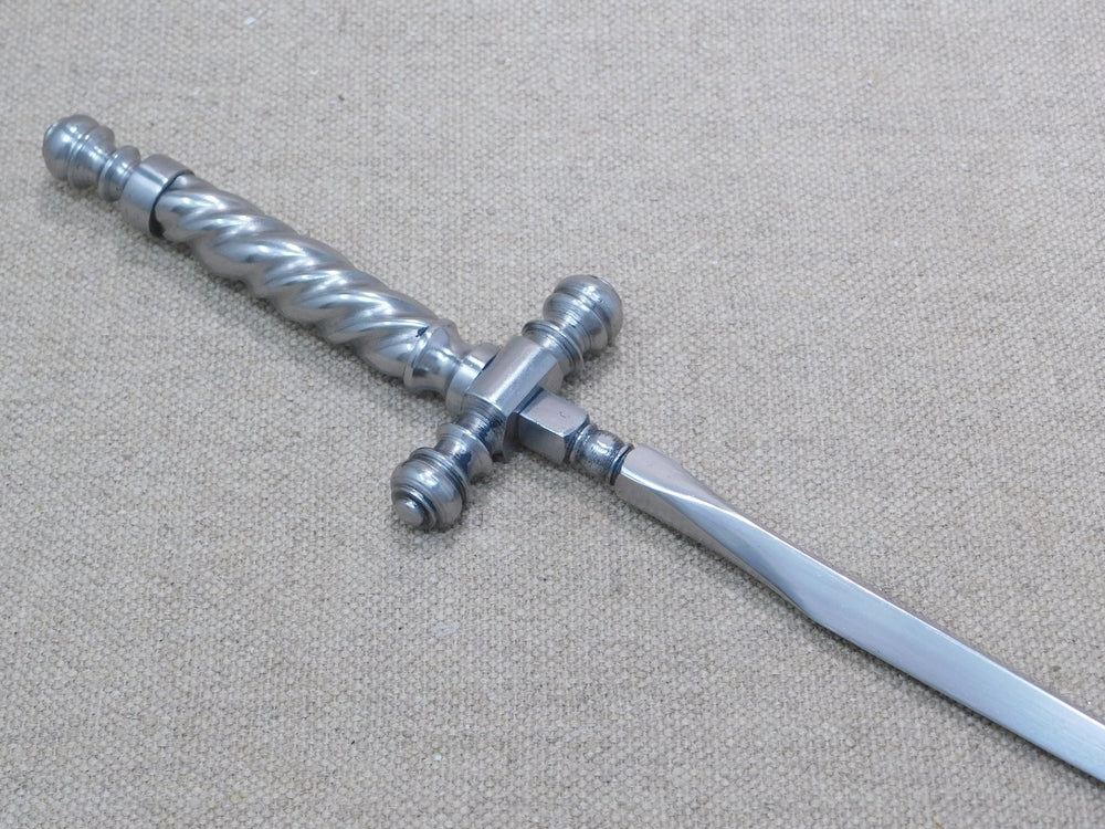 
                  
                    17thC Stiletto renaissance medieval italian dagger reenactment
                  
                