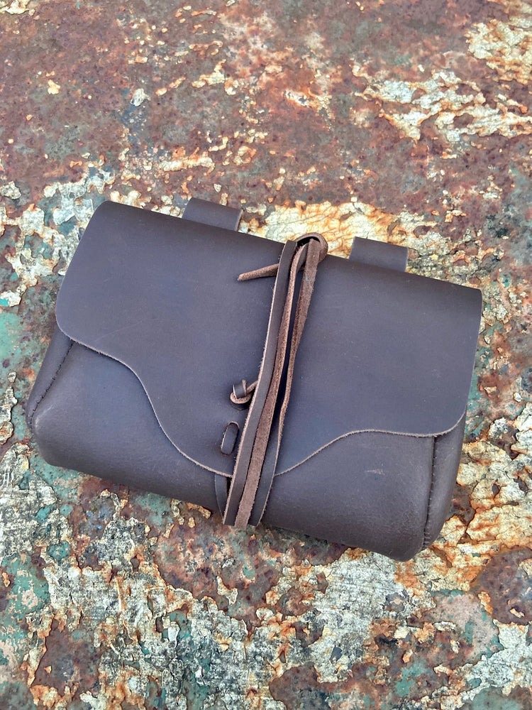 Leather belt pouch with buckle – Tod Cutler