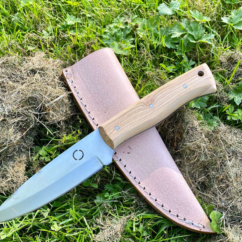 
                  
                    Bushcraft Knife
                  
                