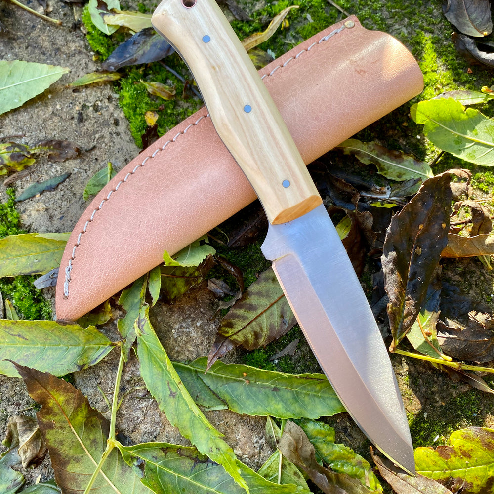 
                  
                    Bushcraft Knife
                  
                