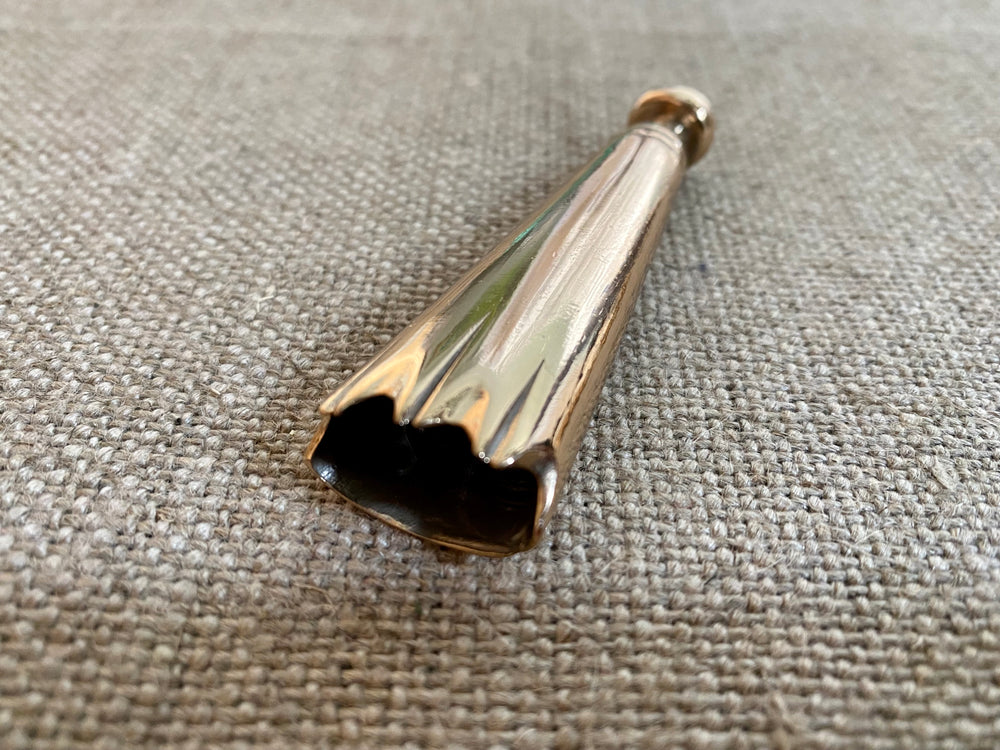 
                  
                    chape scabbard fitting bronze sword medieval reenactment reproduction dagger  
                  
                