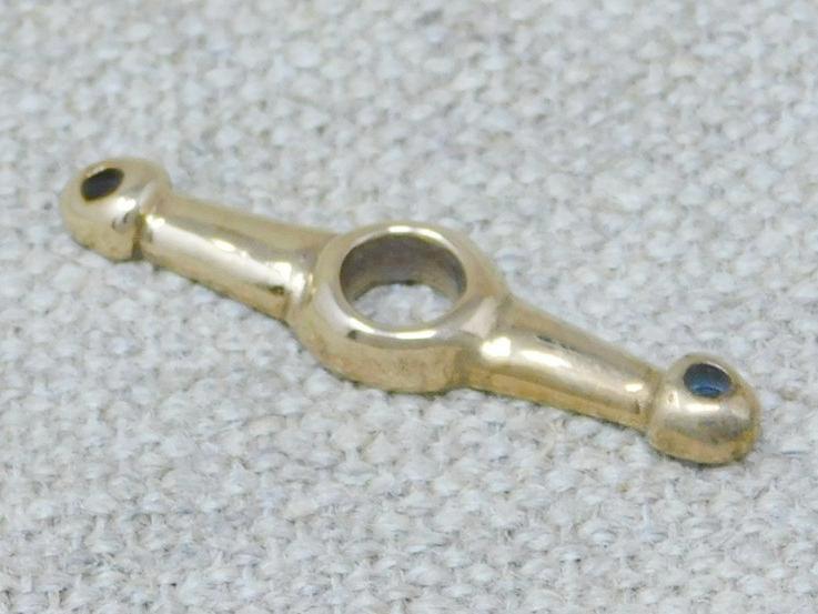 
                  
                    bronze brass belt stiffener stud medieval 
                  
                