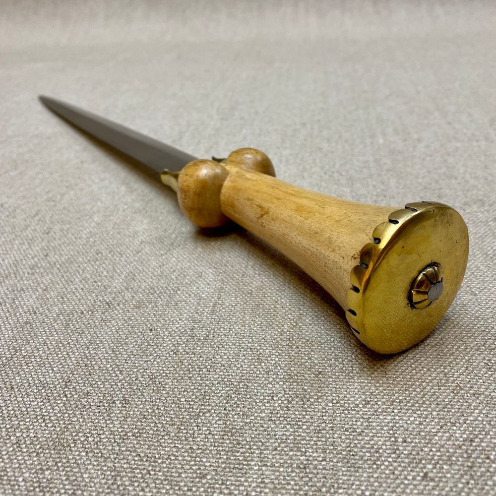 
                  
                    15thC Medieval Mid Status Bollock Dagger
                  
                