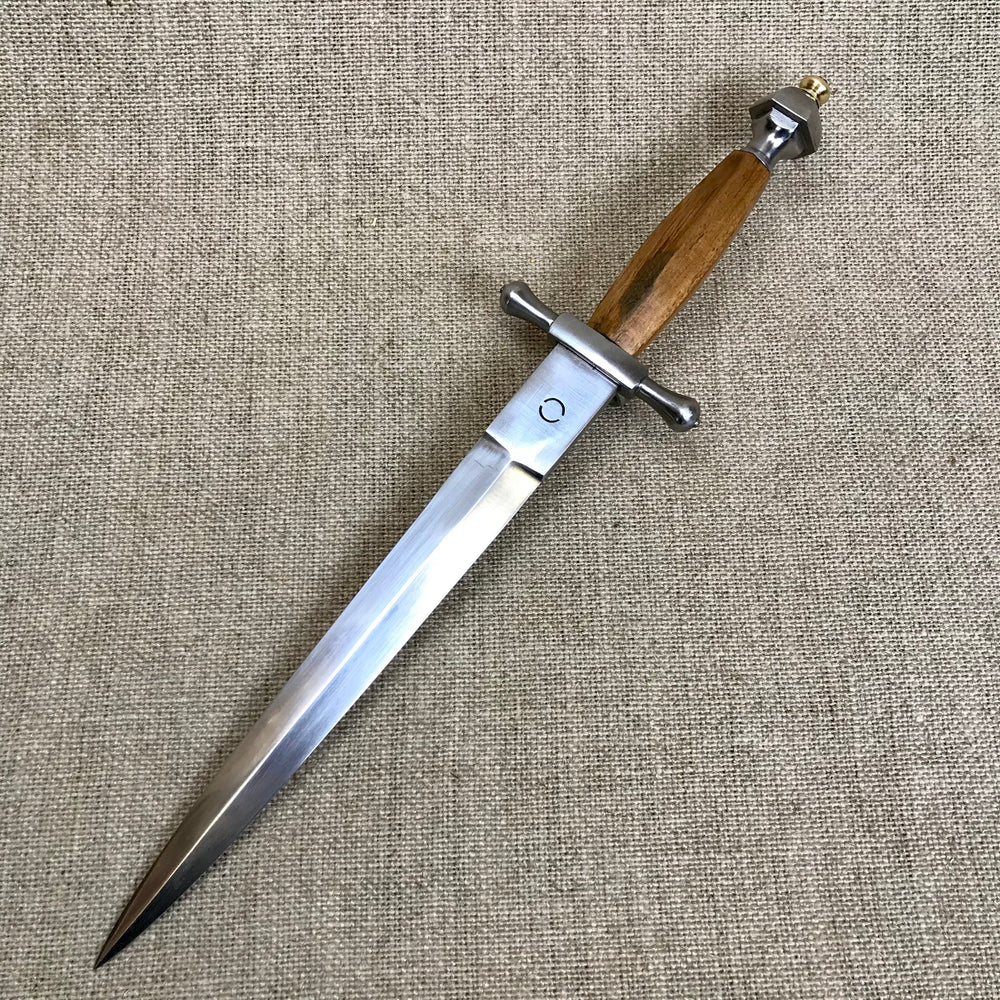 
                  
                    Late 16thC Quillon dagger, Main Gauche  TC90
                  
                