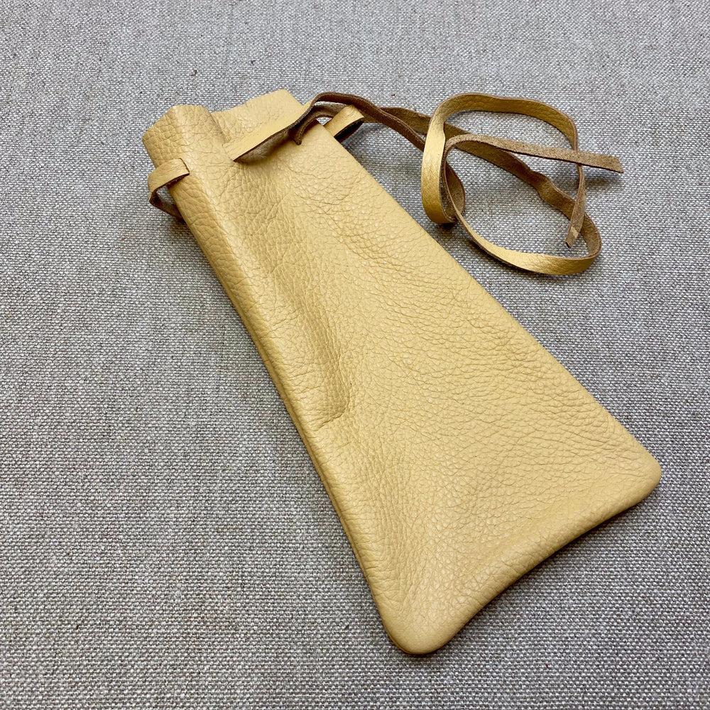 
                  
                    Simple Leather Belt Pouch
                  
                
