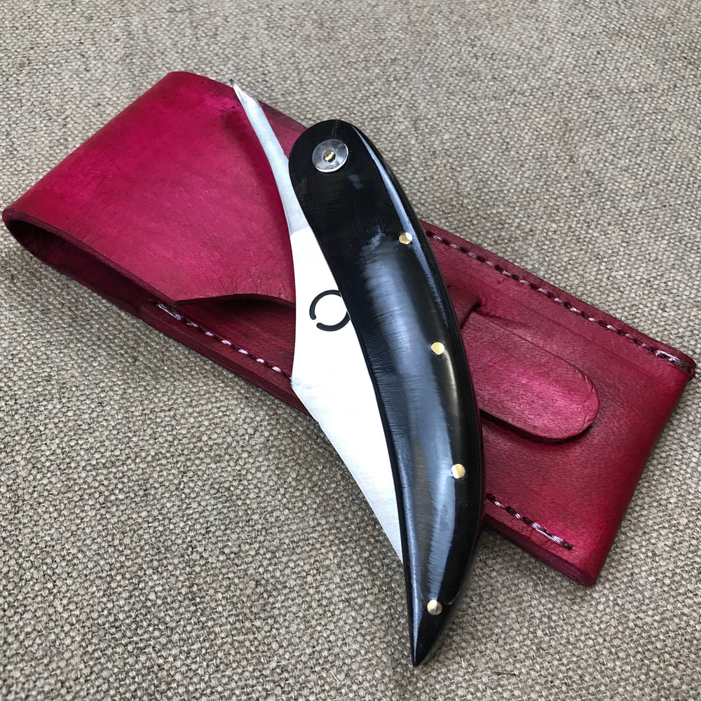 
                  
                    Medieval Horn folding knife TCP66
                  
                