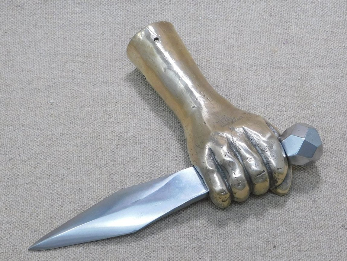 
                  
                    bronze steel bohemian hammer bec mace dagger medieval
                  
                